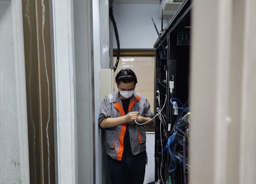 ตรวจสอบห้อง Server